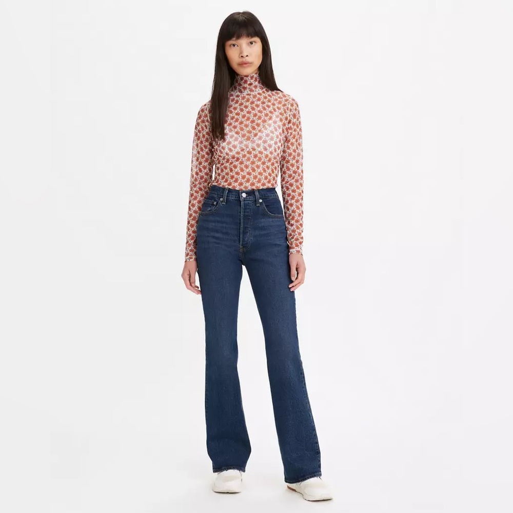 Levi’s Ribcage Boot jeans in dark wash